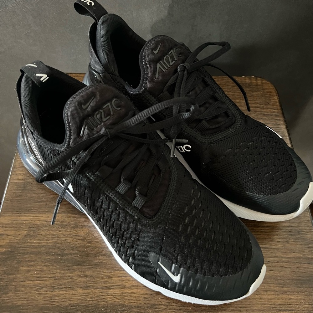 Nike Air Max 270
